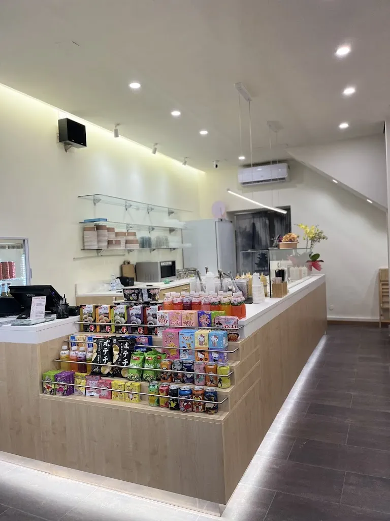 Yumix Poke & Noodle - Carpi_Carpi Centro_slider_image_2