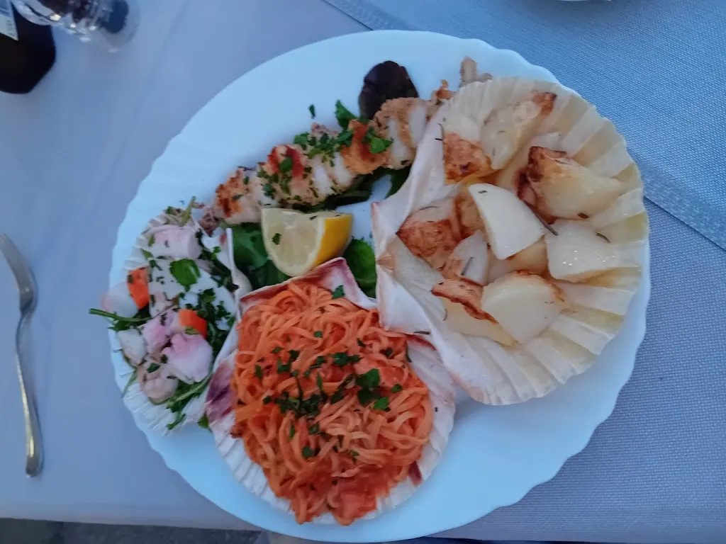 Giuliana Sassi_Divina_Carpi Centro_recensione