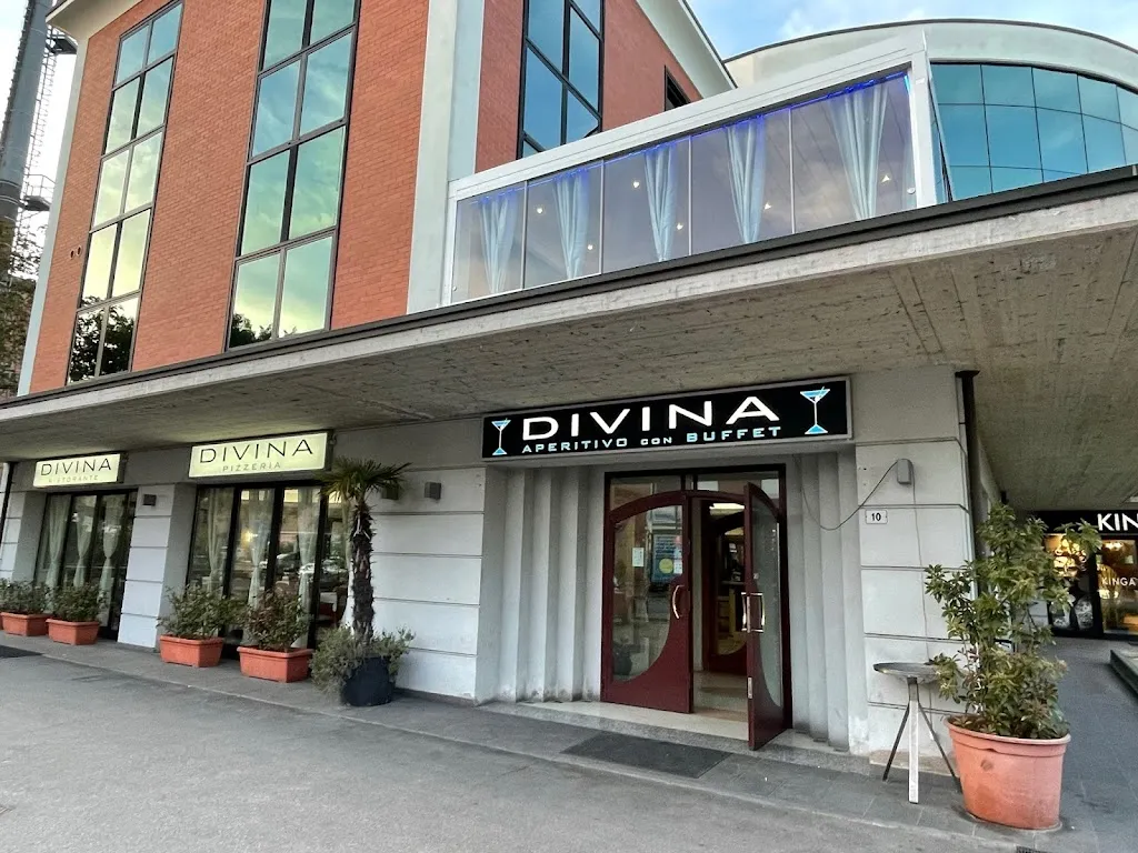 Divina restaurant in Carpi Centro