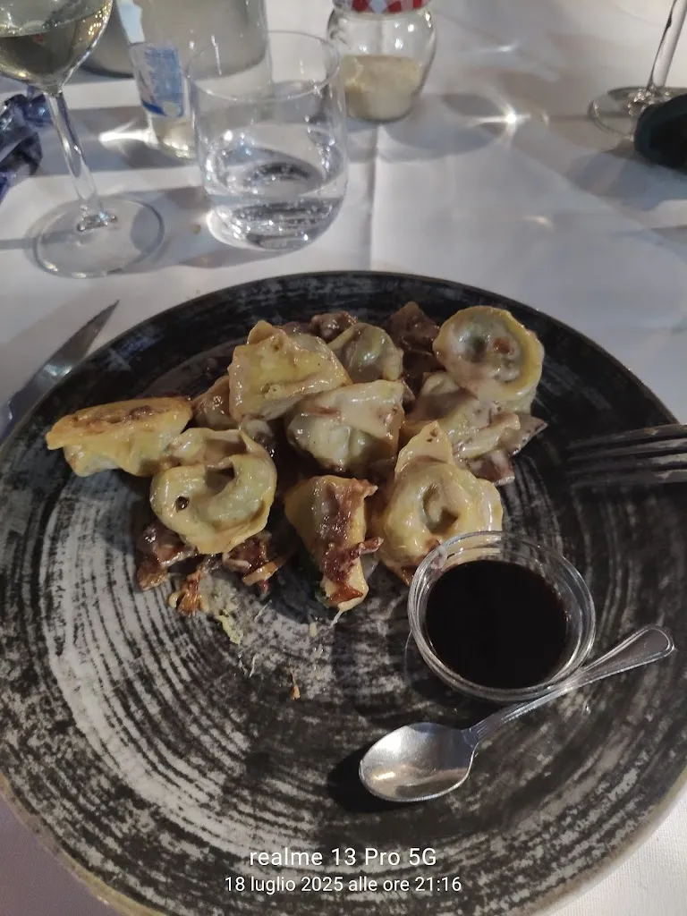 Davide Sgarbi_Ristorante Laghi Anna Carpi_Carpi Centro_review