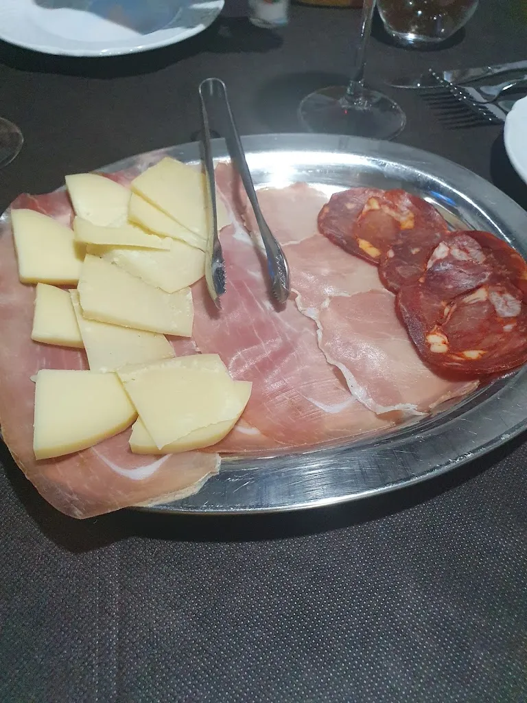 vivienne hargreaves_Claudia's Home restaurant_Palmoli_review