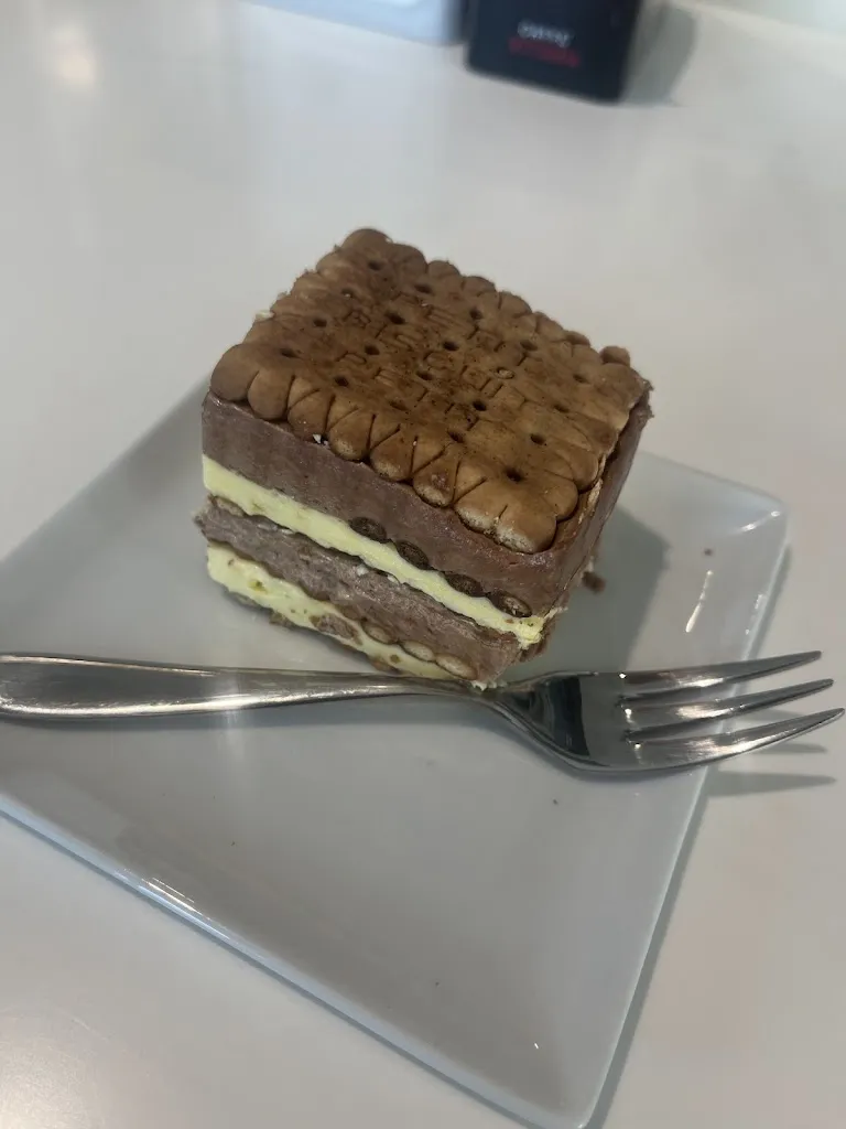 Alessandro Garuti_Joy & Grace Bar_Casalgrande_recensione