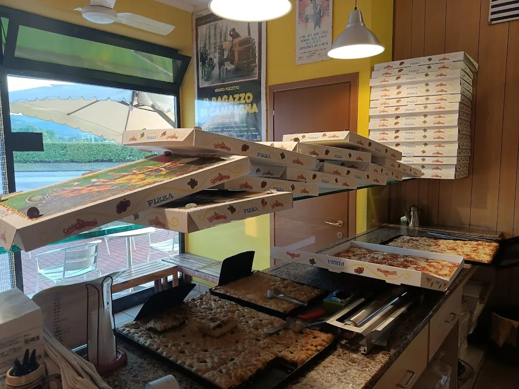 Pizzeria Elisa Di Iori Elisa_Casalgrande_slider_image_3