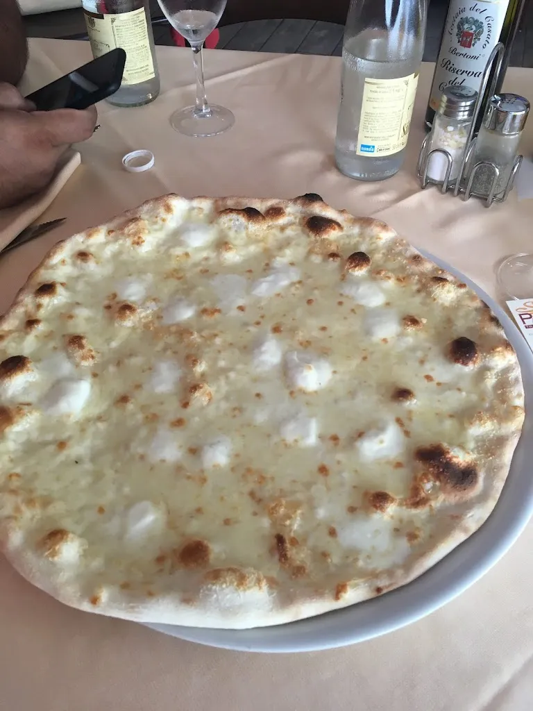 Mark Nielsen_Pizzeria Trattoria Pasillo_Casalgrande_review