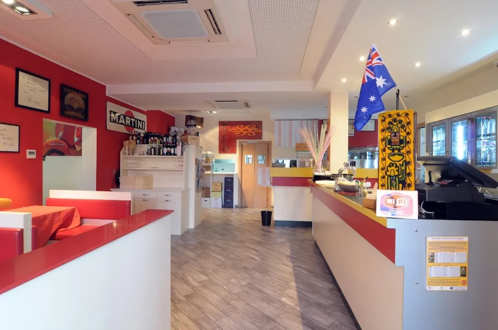 Pizzeria Trattoria Pasillo_Casalgrande_slider_image_1