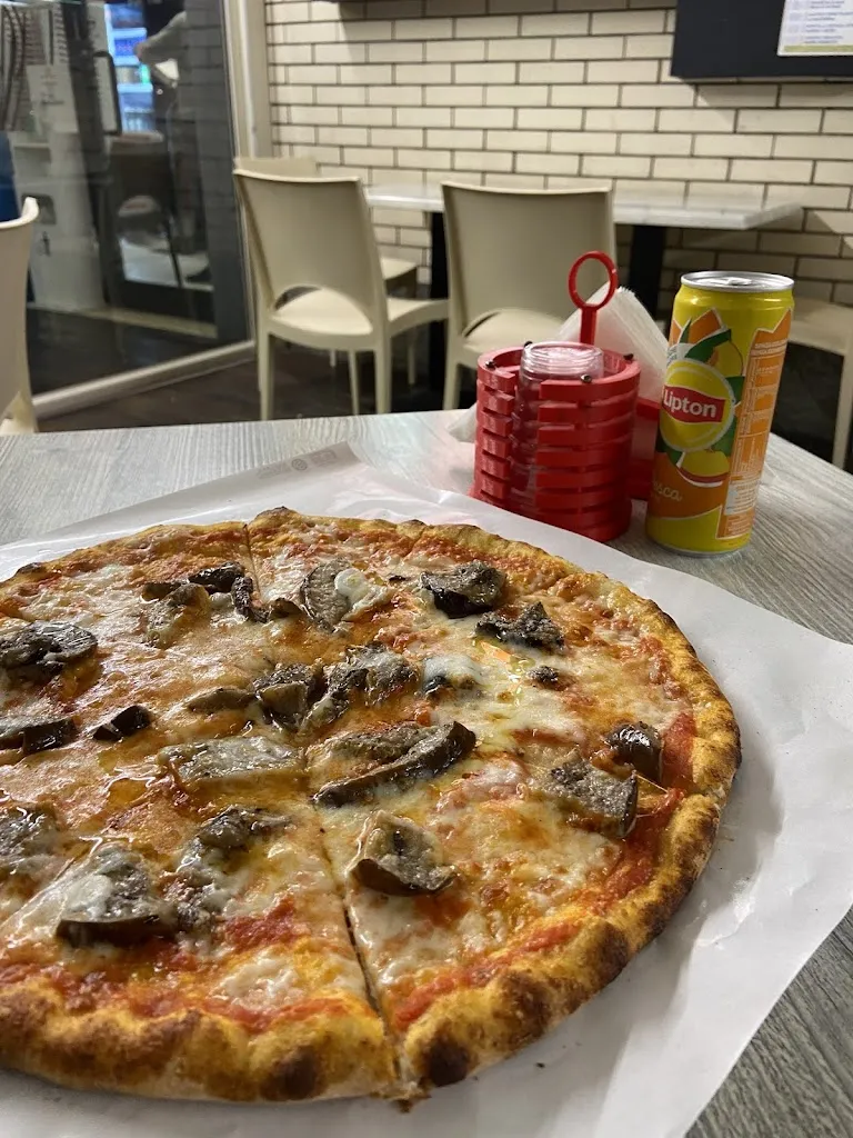 abdellah nhaili_Pizza&Core_Casalgrande_review