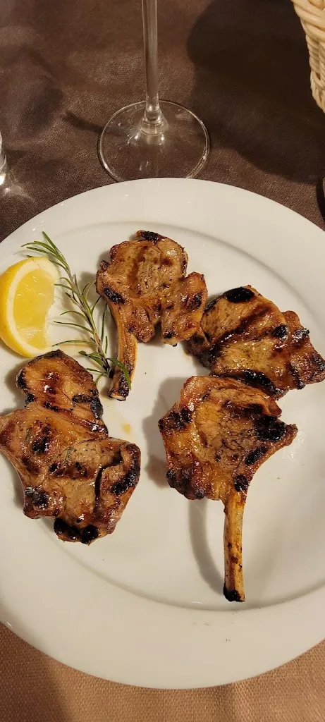 Leslie Minnich_Osteria da Cesare e Locanda_Castel Guelfo di Bologna_review