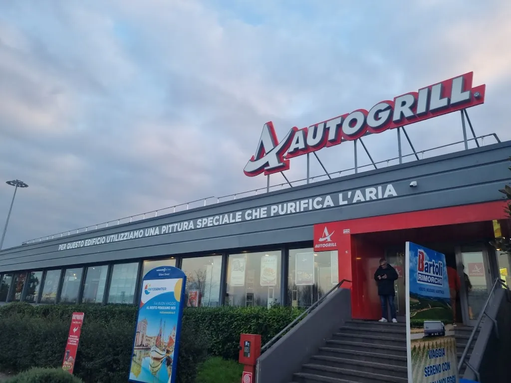 Autogrill Sillaro Ovest restaurant in Castel Guelfo di Bologna