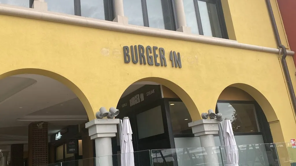 Burger In - Pastaria - Kimbo Caffè restaurant in Castel Guelfo di Bologna