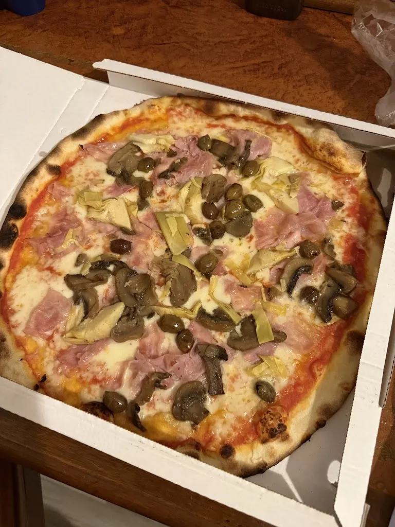 Jakub Rybakiewicz_Pizzeria “Da Mami” - Castel Maggiore-_Castel Maggiore_review