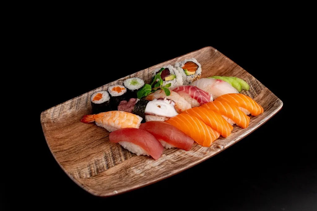 Asama Sushi_Castel Maggiore_slider_image_3