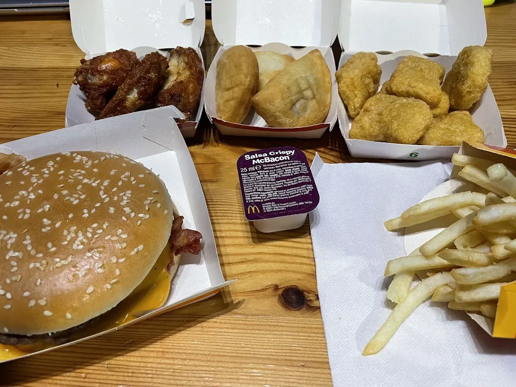 McDonald's_Castel Maggiore_slider_image_3