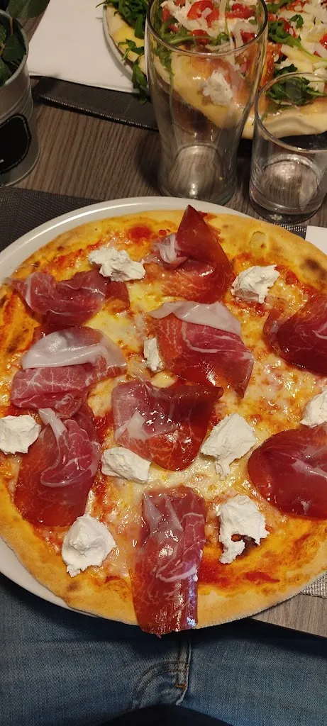 Attilio Erriquez_Pizzeria Spicchio di Perpoli Mattia_Castel Maggiore_review