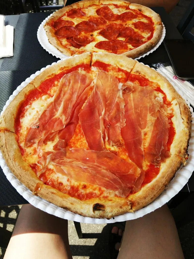 Wojciech Andrzejczyk_Pizzeria D'asporto Tutta N'ata Storia_Castel Maggiore_review