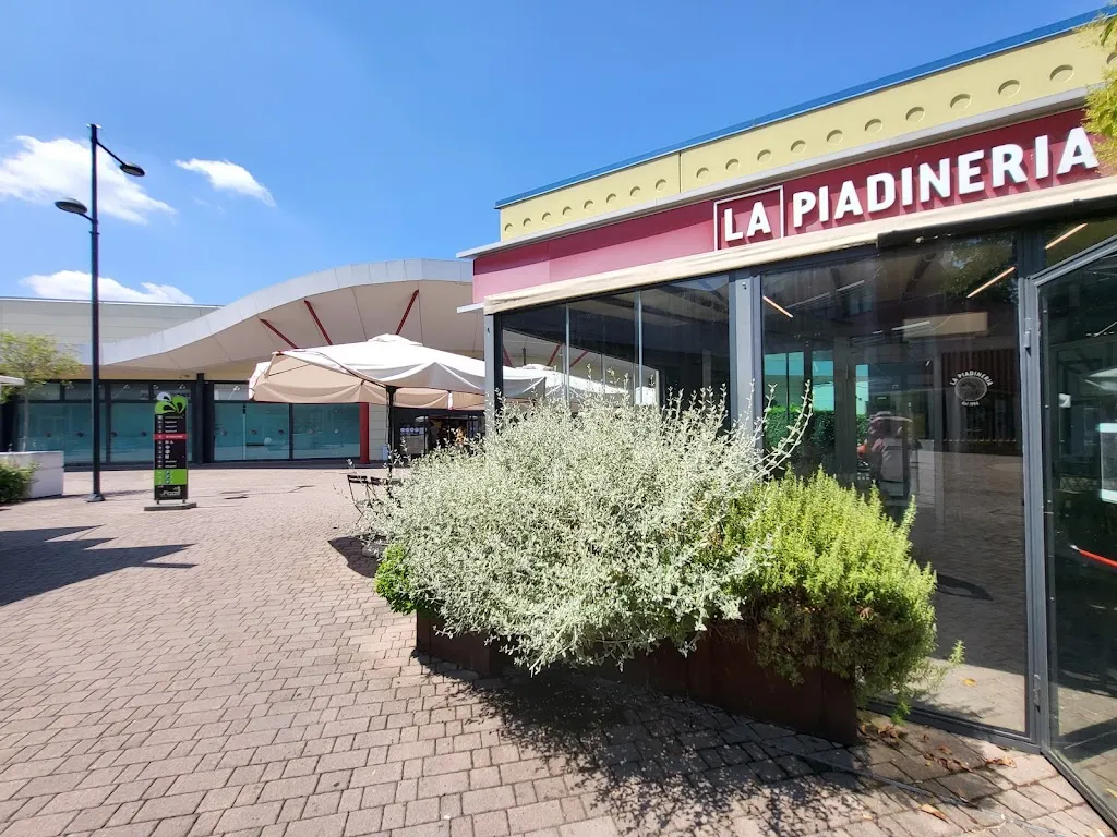 Centro Commerciale Le Piazze restaurant in Castel Maggiore