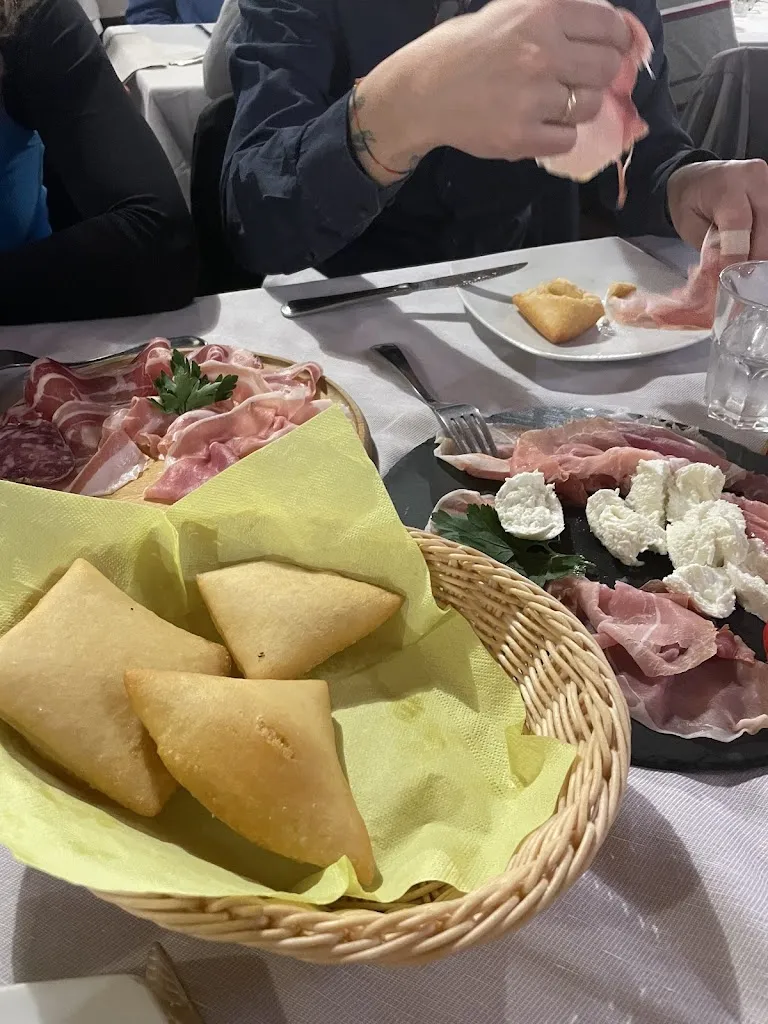 Francis van Deudekom_Ristorante Osteria La Taverna_Castel San Giovanni_review