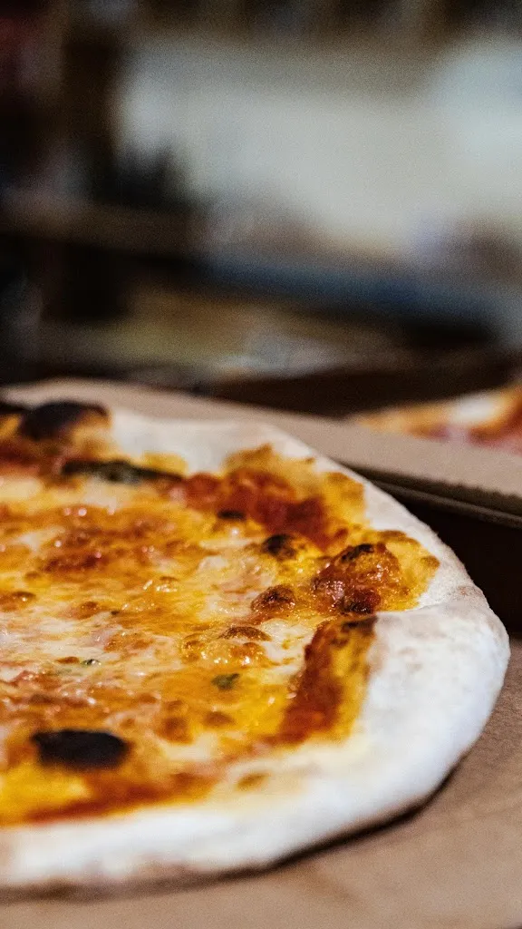 Maddy Bursuc_HOTEL LA GRITTA CASTEL SAN GIOVANNI - Ristorazione Pernottamento_Castel San Giovanni_review