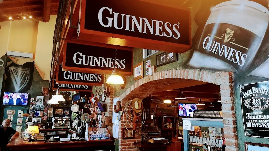 Guinness Planet ristorante camere_Castel San Giovanni_slider_image_1