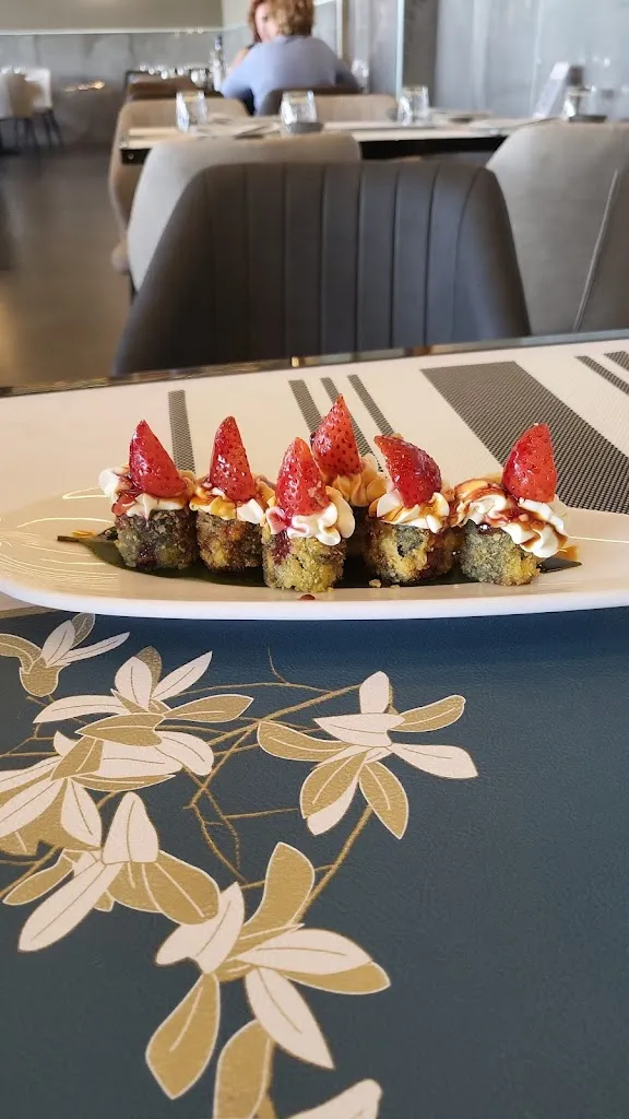 daniele gallarati_Tokyo Restaurant_Castel San Giovanni_review