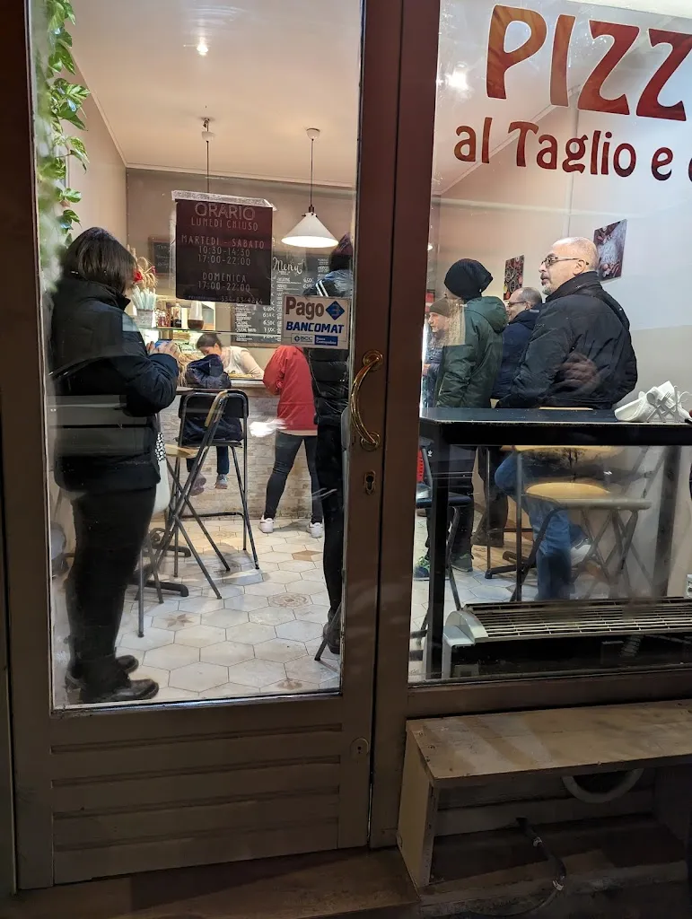 Pizzeria La Fantasia_Castel San Giovanni_slider_image_3