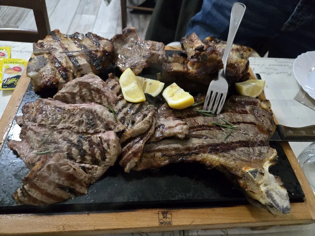 Trattoria Enoteca Bar Km 131_Castelfranco Emilia_slider_image_3