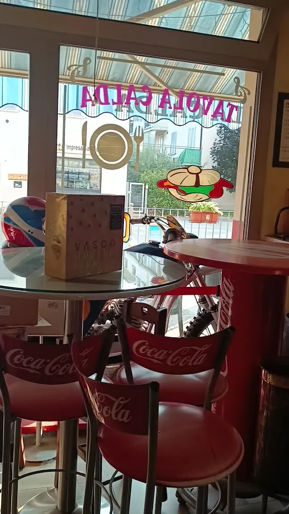 Еми Христова_Bar Corona_Castelfranco Emilia_review