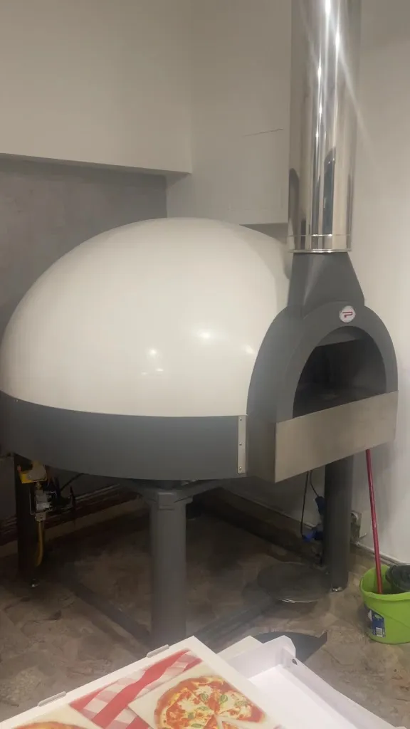 Pizzeria Da Gino_Castelfranco Emilia_slider_image_2