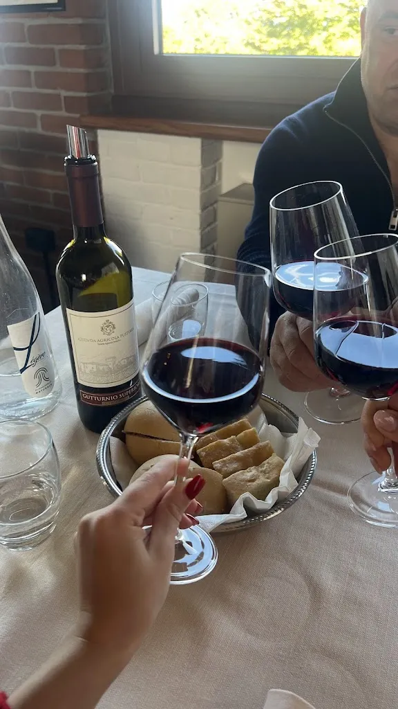 Doina Tertiuc_Bar Ristorante La Rocca 1964_Castell'Arquato_review