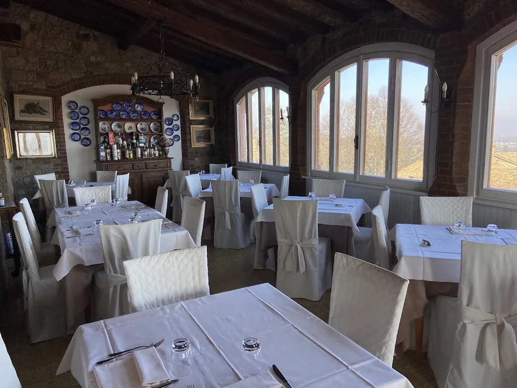 Taverna del Falconiere restaurant in Castell'Arquato