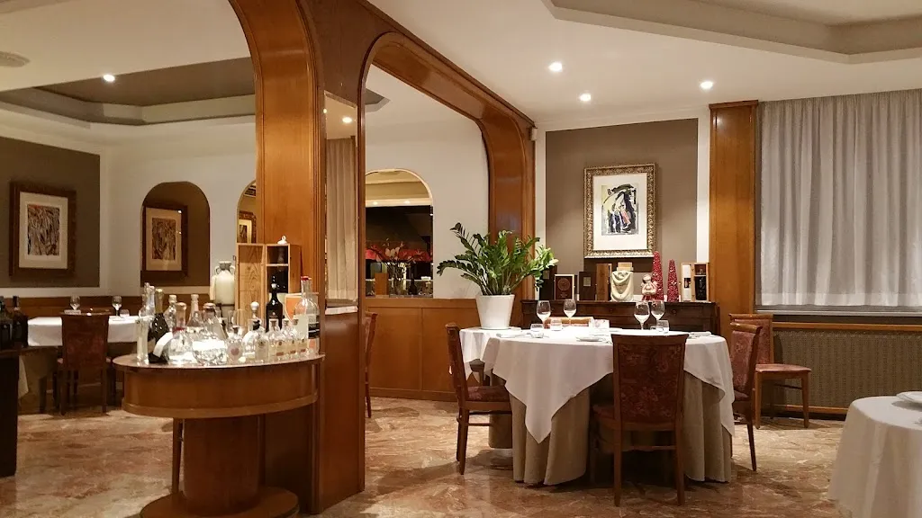 Ristorante Da Poli Alla Stazione restaurant in Castelnovo di Sotto