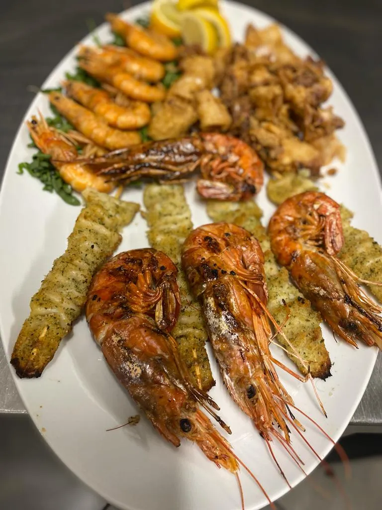 Pizzeria La Smorfia_Castelnovo di Sotto_slider_image_3