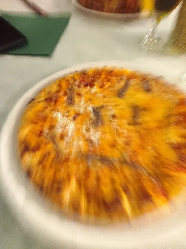 valeria ferrari_Saloon Bar_Castelnovo di Sotto_review