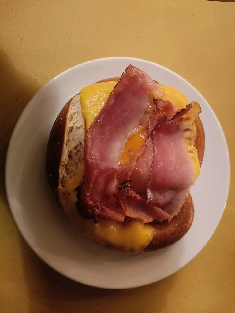 Mikey Ontheroad_The Temple Pub_Castelnovo di Sotto_recensione