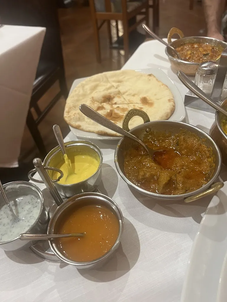 Veronica Azzi_Mughal Castelletto_Castelletto_review