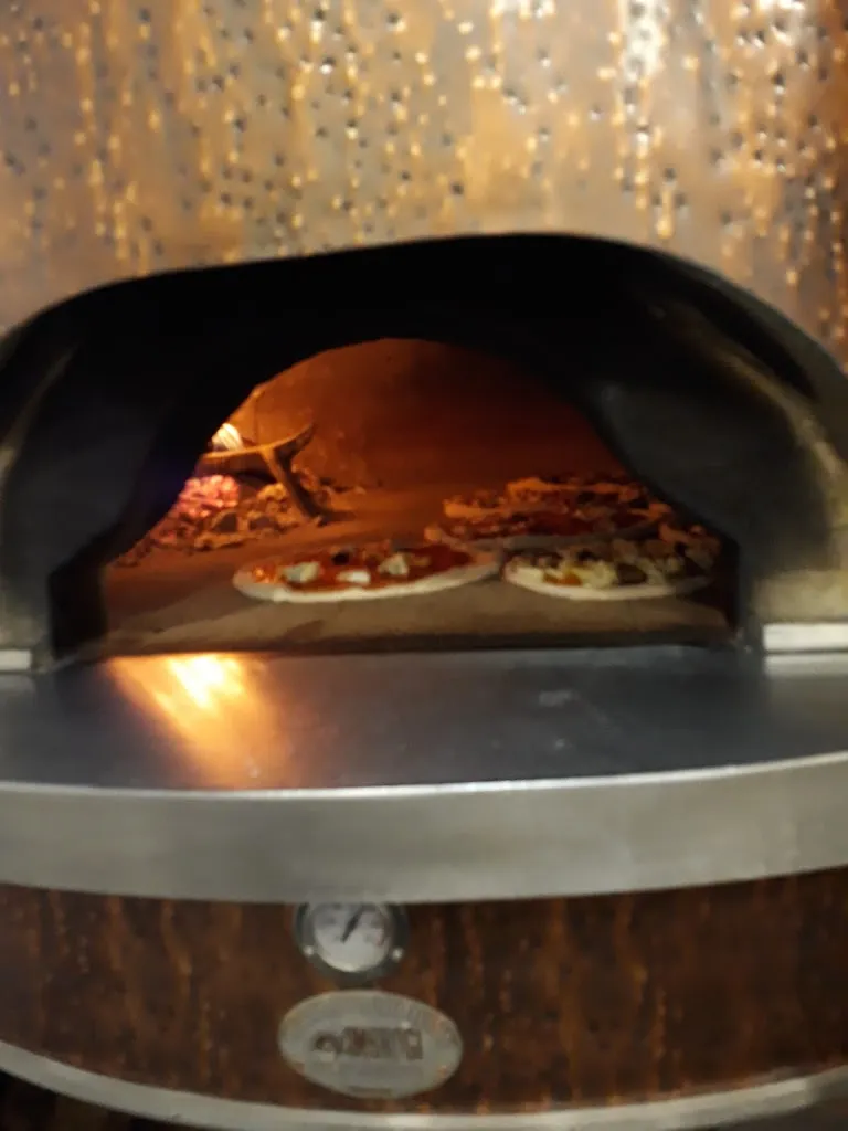 Ristorante - Pizzeria Grappolo D'Oro_Castelletto_slider_image_2