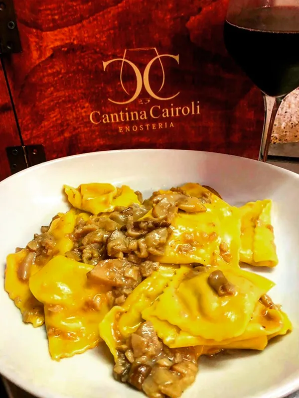 Cantina Cairoli | Enosteria_Castellarano_slider_image_3