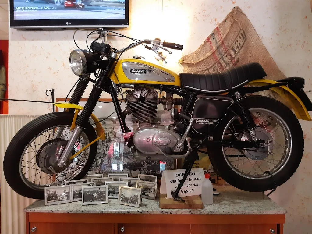 Pietro Gardi_Bar-Osteria A Bè Ooh_Castellarano_review