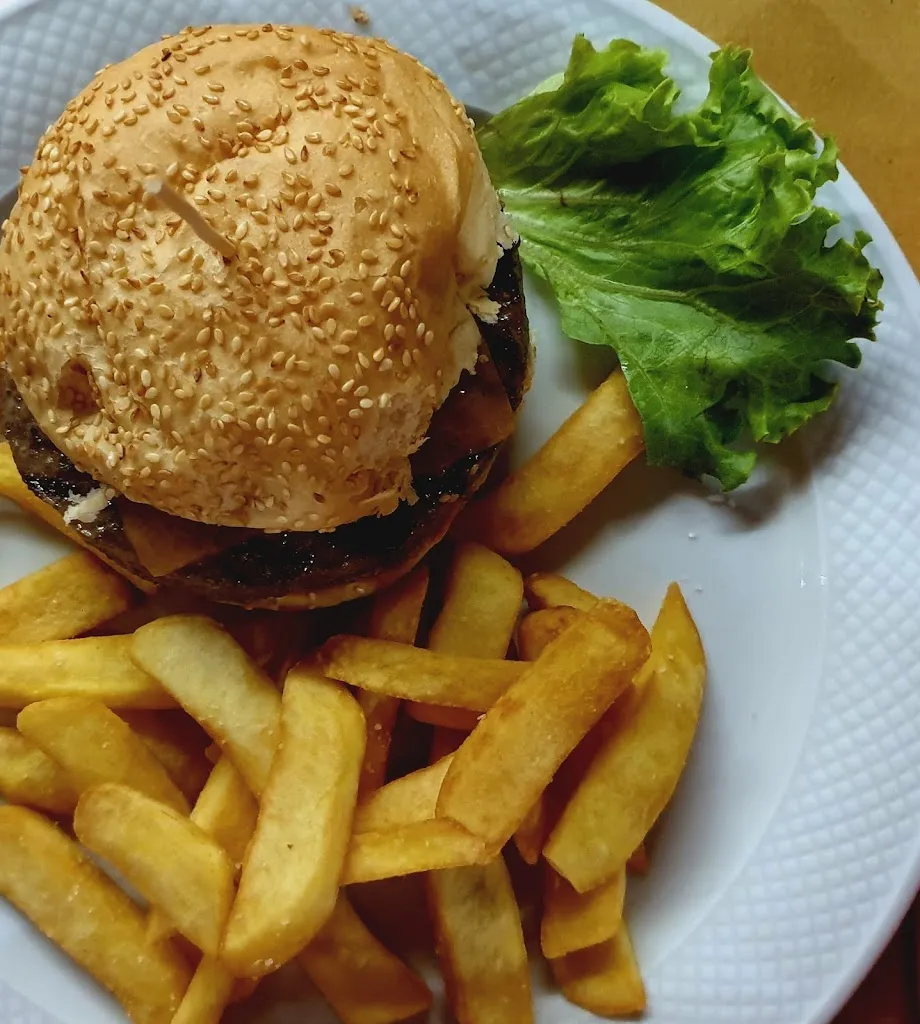 Delorean Food and Drink_Castellarano_slider_image_2