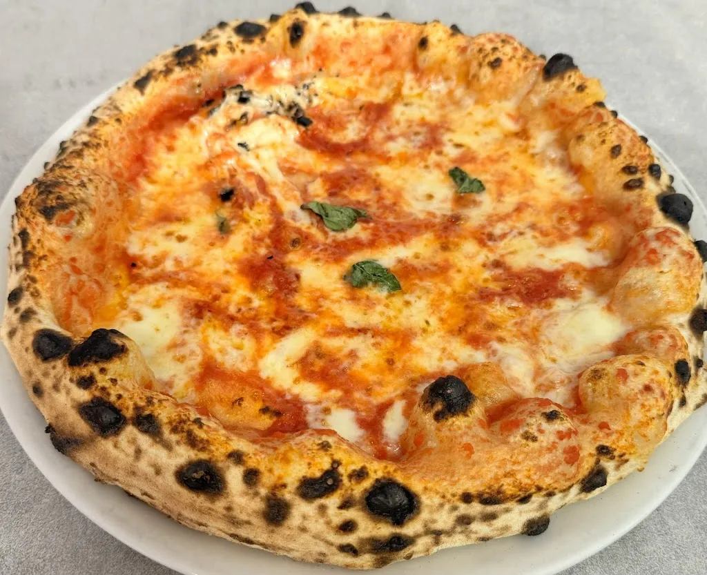 Pizzeria Del Sole_Castellarano_slider_image_3