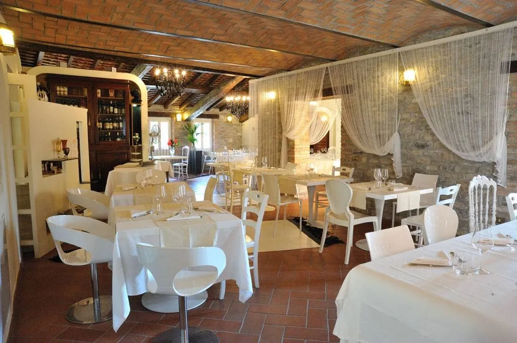 Ristorante da Natale - Borgo Casa Maffei restaurant in Castellarano