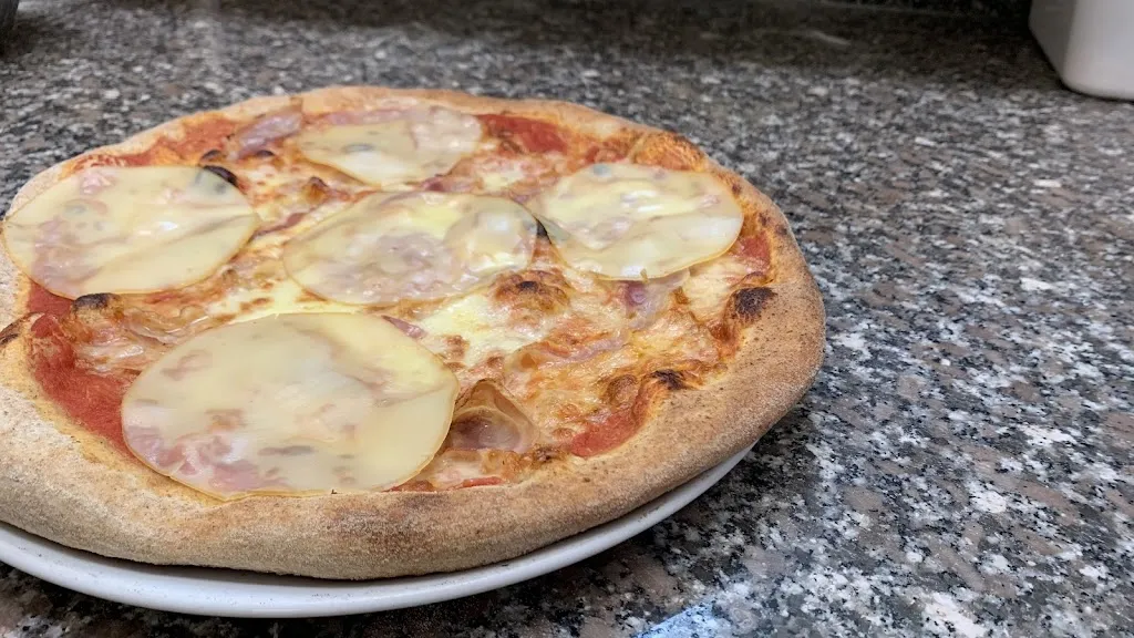 Nuovo Mondo Pizza_Castellarano_slider_image_2