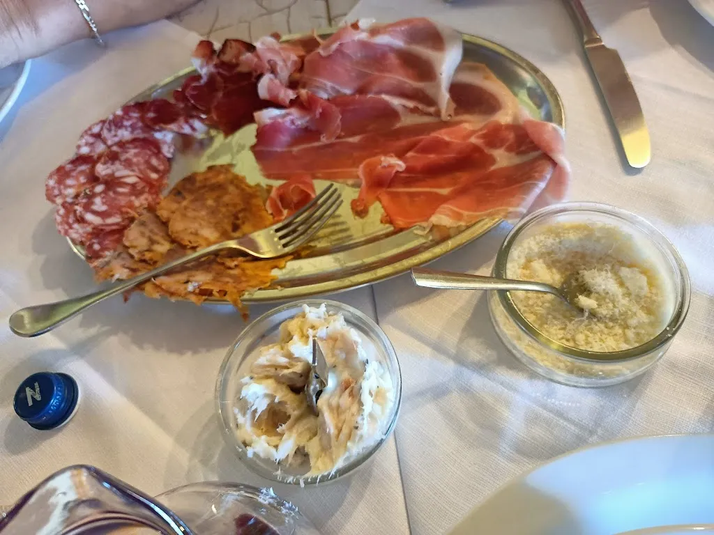 Menu_Trattoria del Fienile_Castelnuovo Rangone_image_7