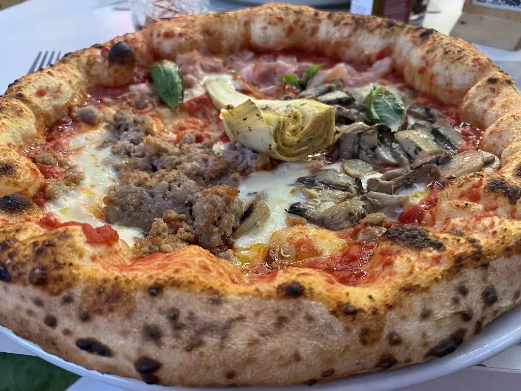 Pizzeria Antonio Sorbino_Castelnuovo Rangone_slider_image_3