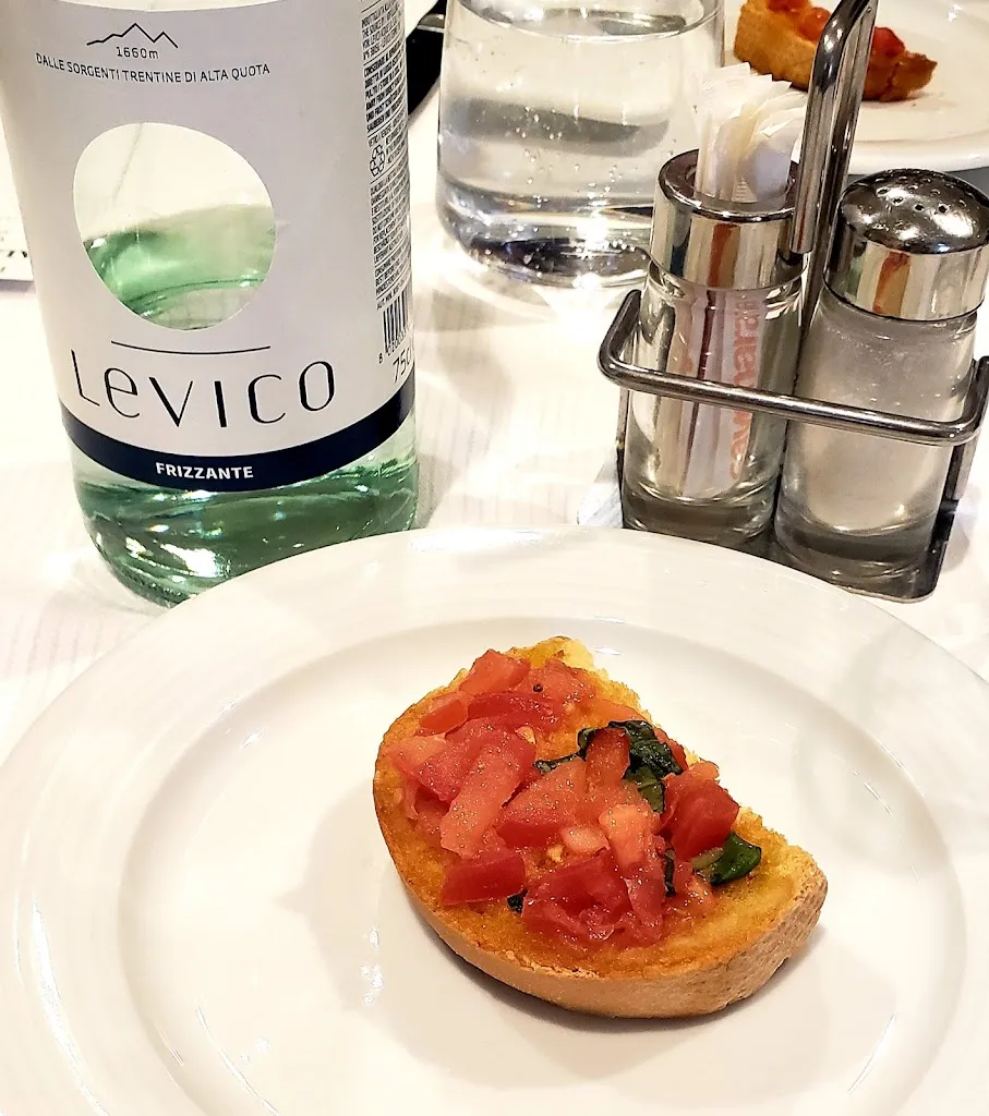 Marc Millspaugh_Pizzeria Ristorante al Panzerotto_Castelnovo ne'Monti_review