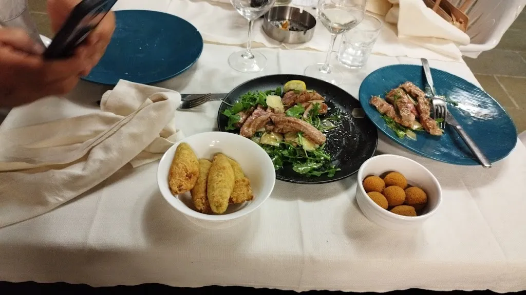 Cristina Lai_Ristonda_Castelnovo ne'Monti_recensione