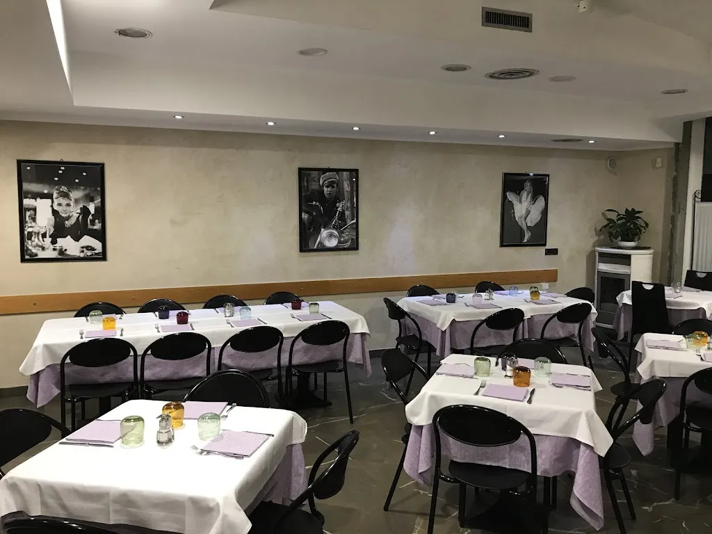 Pizzeria Spaghetteria Da Oreste restaurant in Castelnovo ne'Monti