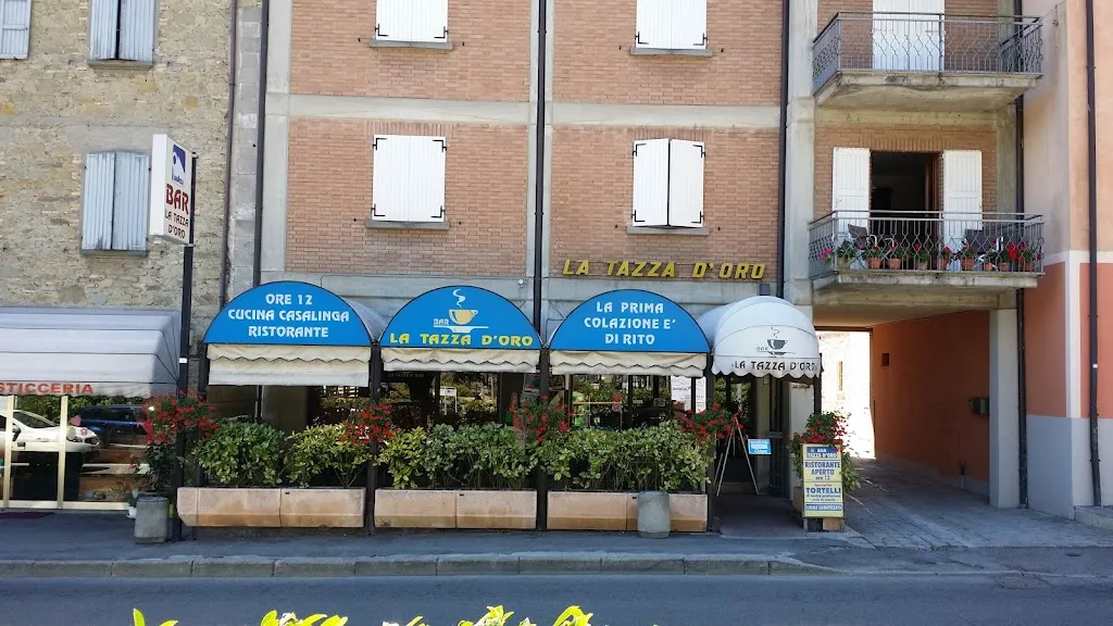 Bar Tazza D'Oro restaurant in Castelnovo ne'Monti