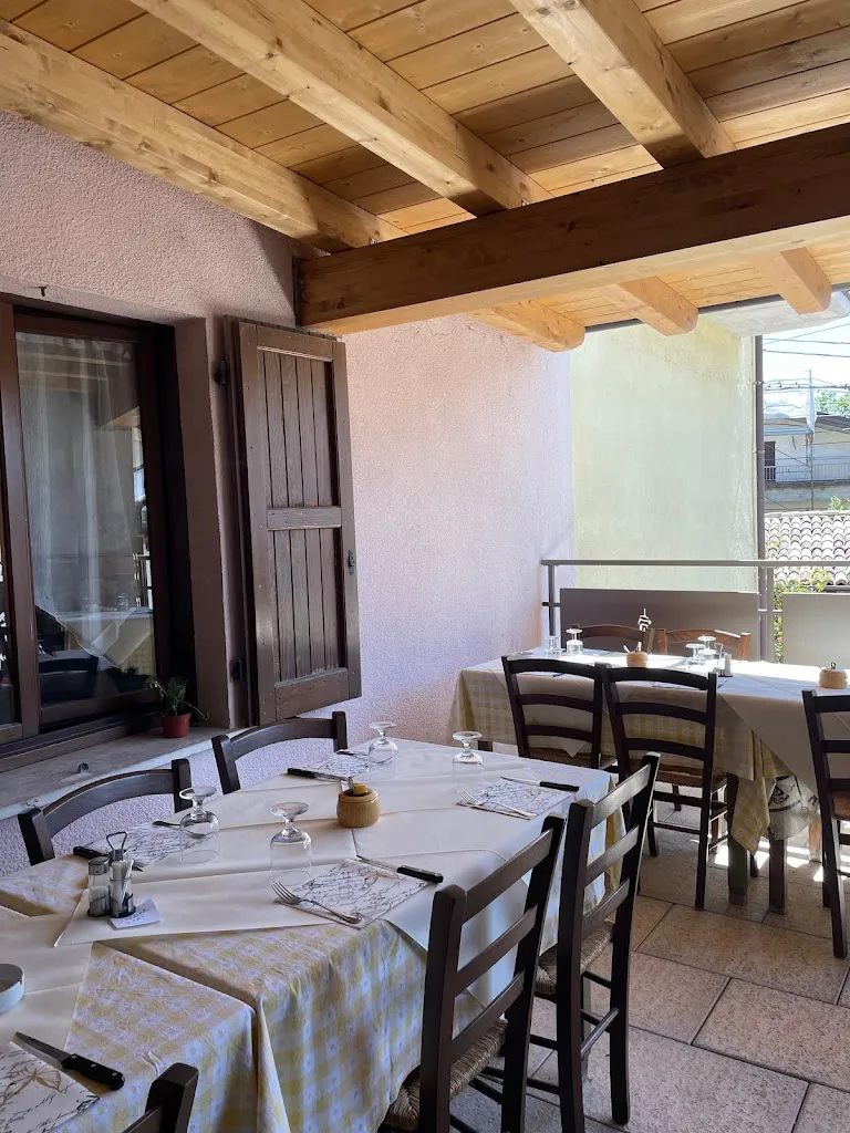 Bar Trattoria Da Monique_Castelnovo ne'Monti_slider_image_1