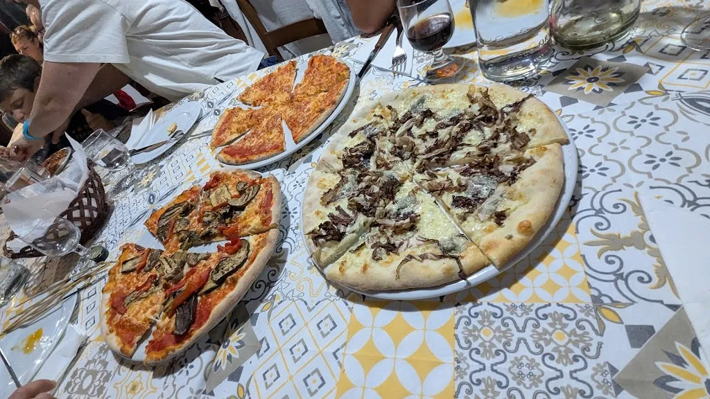 Massimo Carlini_PIzzeria La Fornace_Ovindoli_review