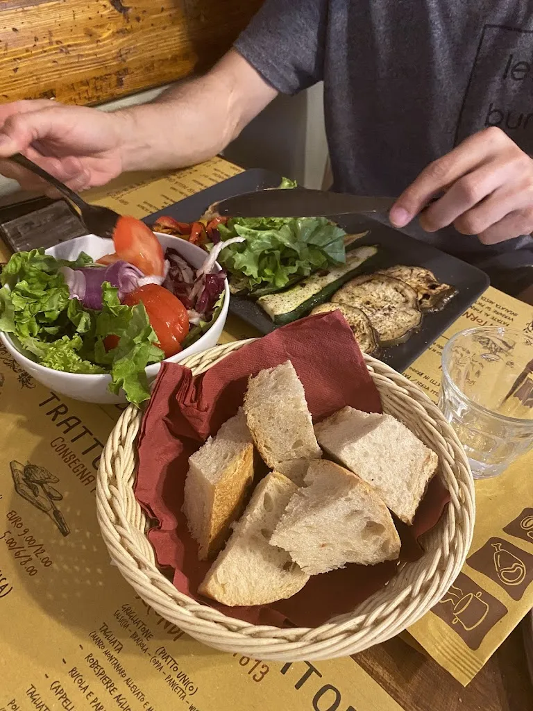 Tais Takehara_Trattoria del cacciatore_Castelnovo ne'Monti_review